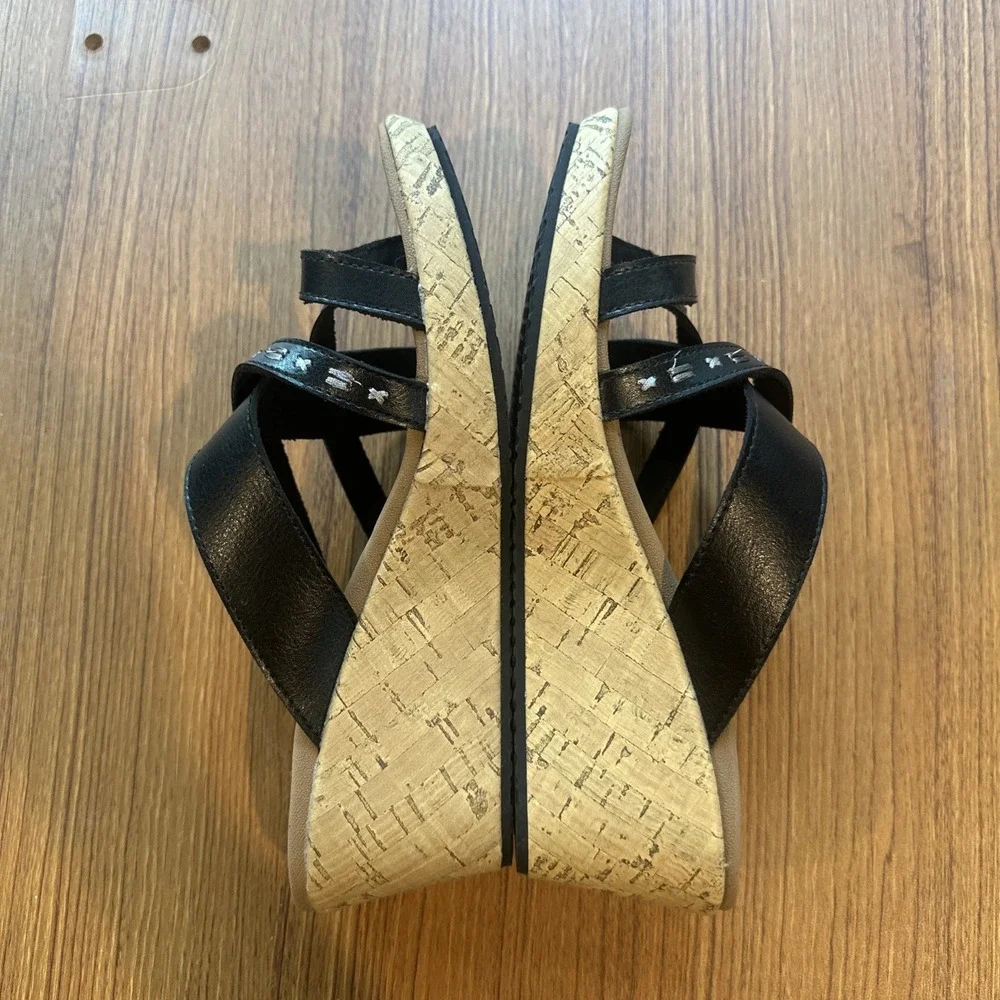 NEW SKECHERS Cali Luxe Foam Wedge Sandals Womens Sz 8 Black 3